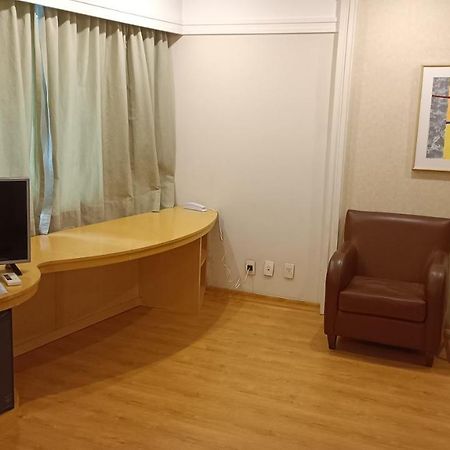 Vila Olimpia 4 Estrelas - Flat Hotel Сан-Паулу Екстер'єр фото